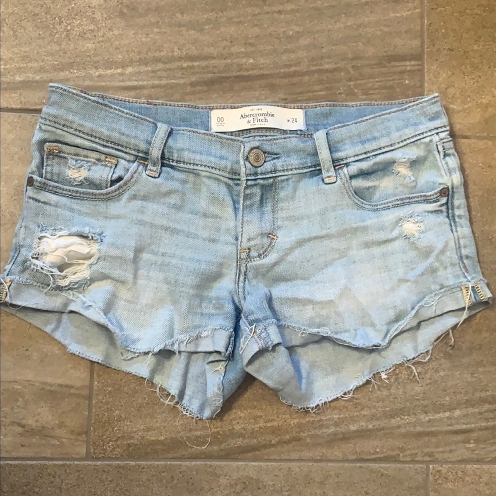 Abercrombie & Fitch low-rise Jean shorts